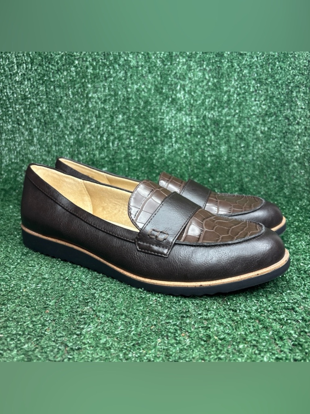 NEW Life Stride Women’s ZEE Brown Vegan Leather Loafers Size 10 M